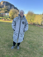 Load image into Gallery viewer, MANAAKI MADE MAHANA JACKET
